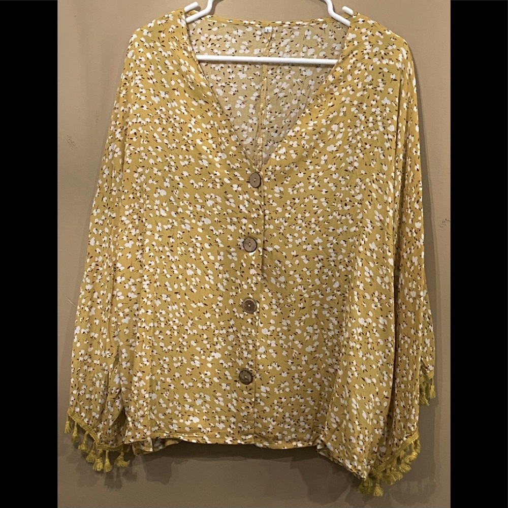 New Pale Yellow Mini Floral Pattern Top